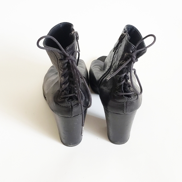 STEVEN BY STEVE MADDEN Black Leather Booties 8 - Picture 5 of 7